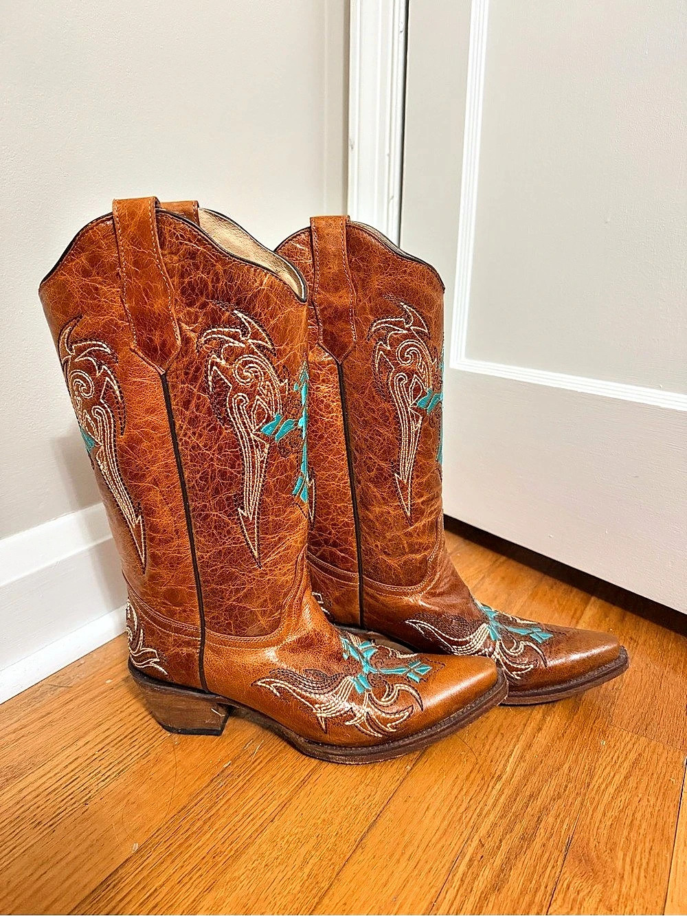 Circle G Women's Embroidered Western Boots in Brown